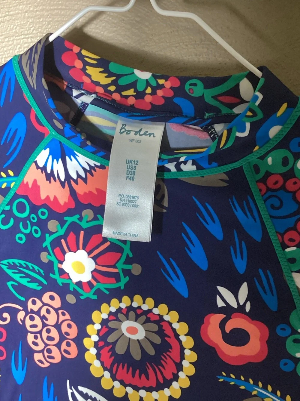 Boden Navy Multicolor Floral Long-Sleeve Swim Rashguard